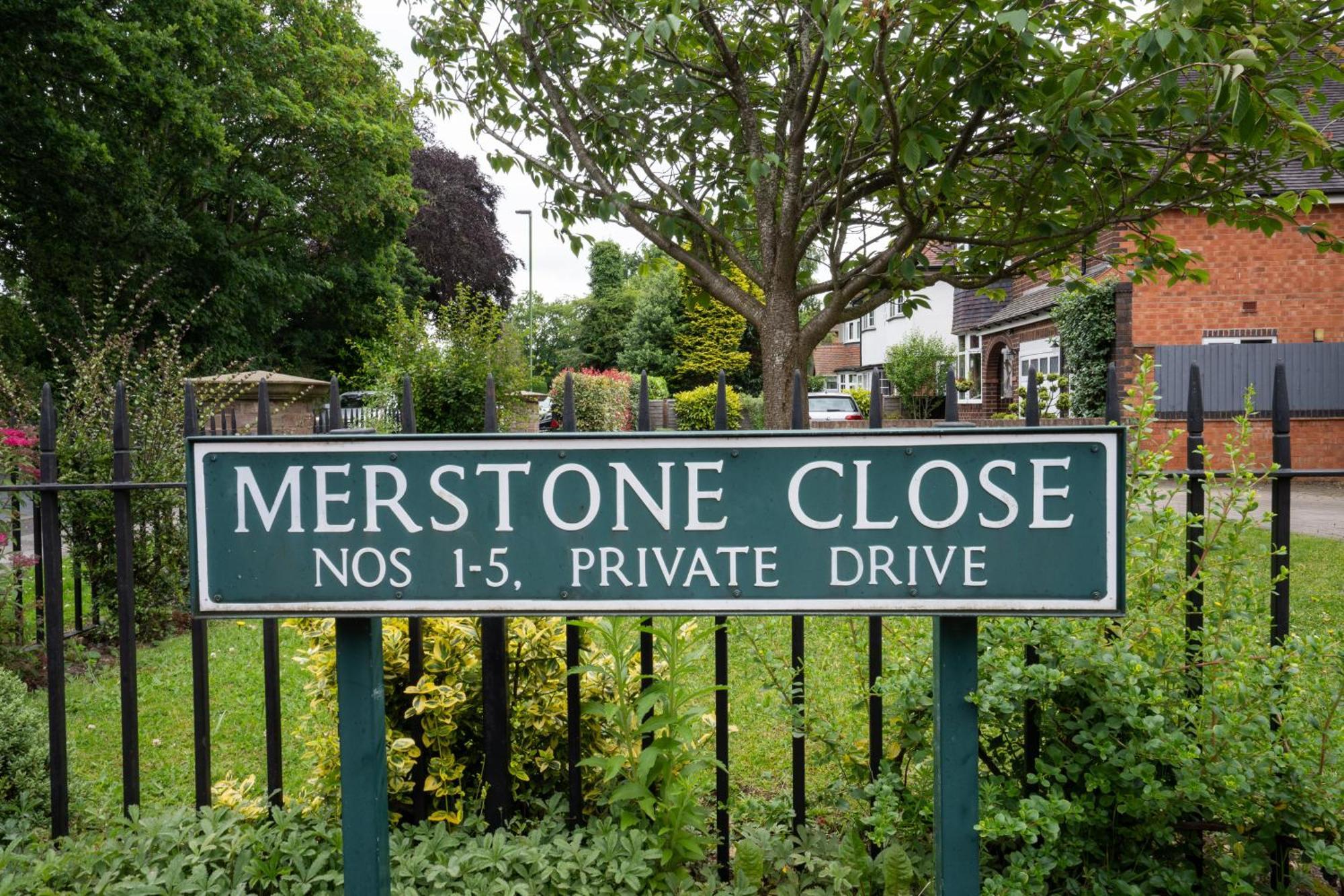 Emirates House, Luxe 5 Bed, With King Sized Beds, Next To Aiport & Nec, Jlr 5 Mins Villa Marston Green Exteriör bild